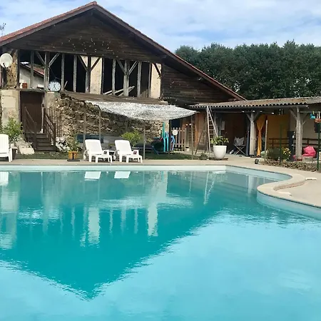 Сasa de vacaciones Pigeonnier Du Rau Avec Parc Et Piscine 1-0 *